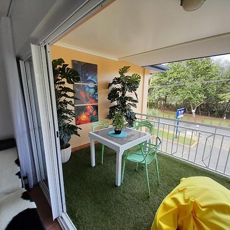 יורקיס נוב The York Beachfront Holiday Apartments מראה חיצוני תמונה
