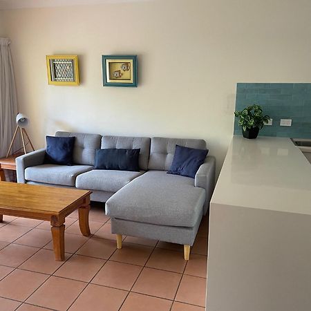 יורקיס נוב The York Beachfront Holiday Apartments מראה חיצוני תמונה