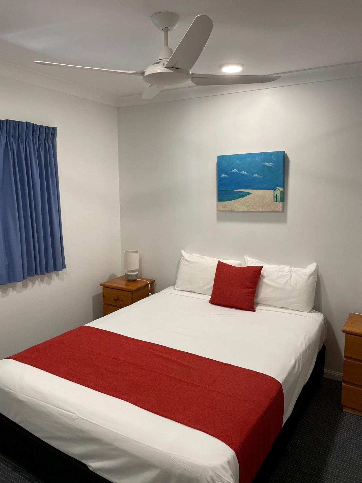 יורקיס נוב The York Beachfront Holiday Apartments מראה חיצוני תמונה