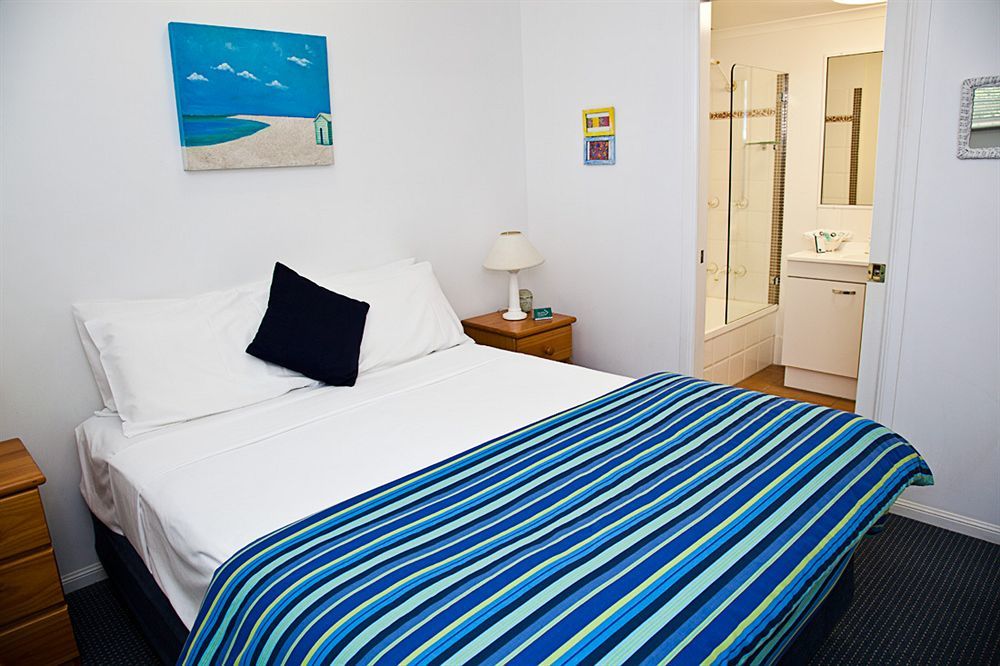 יורקיס נוב The York Beachfront Holiday Apartments מראה חיצוני תמונה
